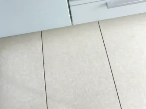 The kitchen floor after the clean